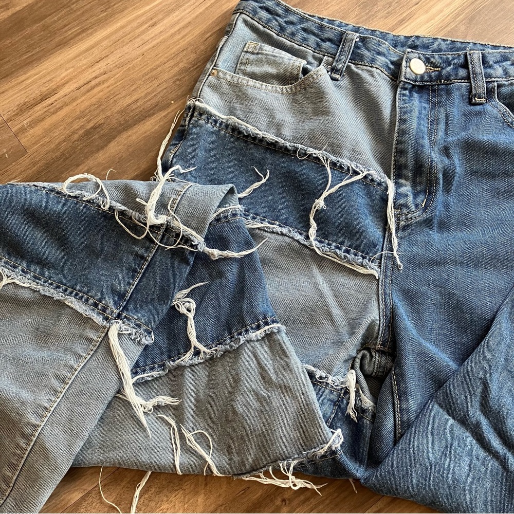 NEW RARE DISTRESSED PATCH COLORBLOCK JEANS - Picture 10 of 15